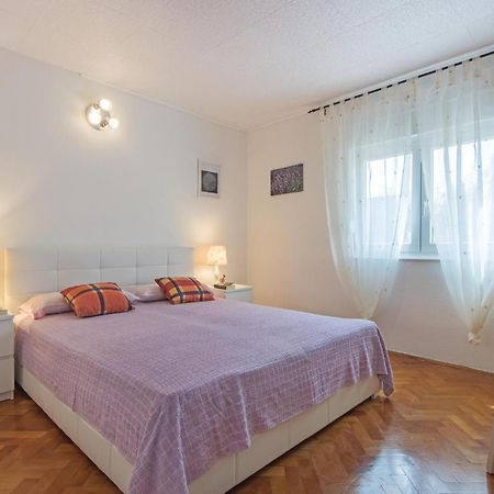 Awesome Apartment In Fazana With Wifi Dış mekan fotoğraf