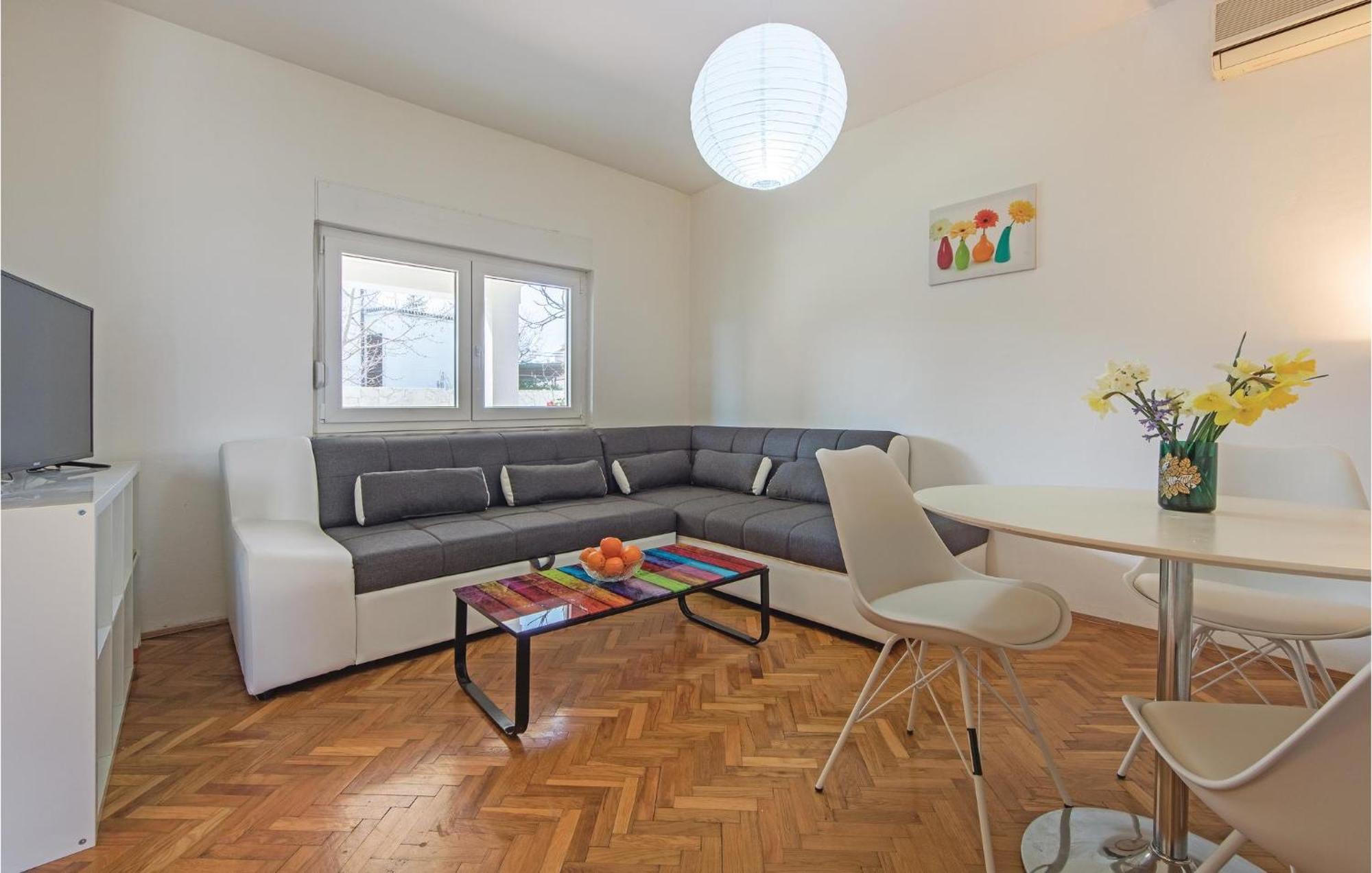 Awesome Apartment In Fazana With Wifi Dış mekan fotoğraf